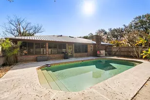 2002 Pine Ct, Deland, FL 32720 - Photo 9