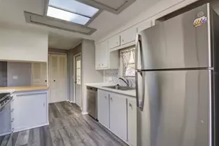 2218 Orangewood Cir, Zellwood, FL 32798 - Photo 7