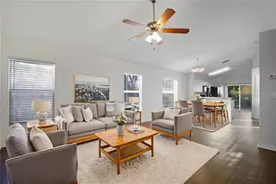 7512 Oxford Garden Cir, Apollo Beach, FL 33572 - Photo 3