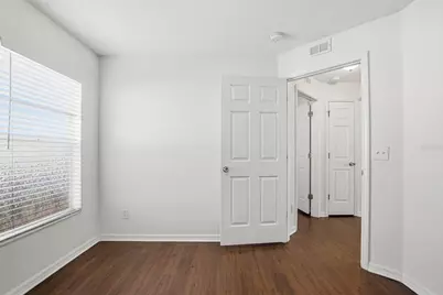 7512 Oxford Garden Circle, Apollo Beach, FL 33572 - Photo 9