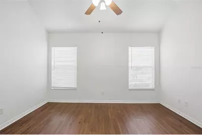 7512 Oxford Garden Circle, Apollo Beach, FL 33572 - Photo 17