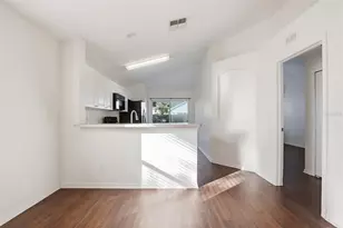 7512 Oxford Garden Cir, Apollo Beach, FL 33572 - Photo 13