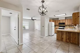 942 Windbrook Dr, Deltona, FL 32725 - Photo 9