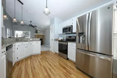 973 N Lake Claire Circle, Oviedo, FL 32765 - Photo 11