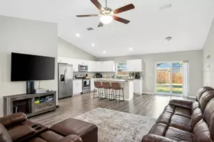 10142 SW 137 Ct, Dunnellon, FL 34432 - Photo 9