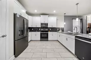 4526 Narrative Ln, Kissimmee, FL 34746 - Photo 9