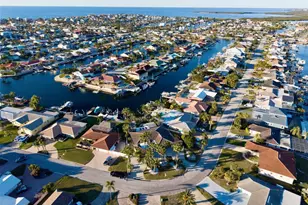 4951 Galleon Ct, New Port Richey, FL 34652 - Photo 89