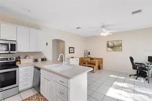 703 Samuel Chase Ln, Melbourne, FL 32904 - Photo 15