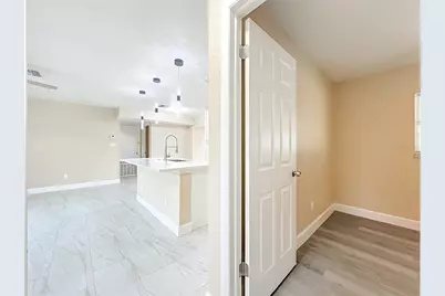 4052 Castlegate Drive, Orlando, FL 32839 - Photo 15