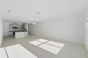 2791 Raindrop Run St, Clermont, FL 34714 - Photo 11