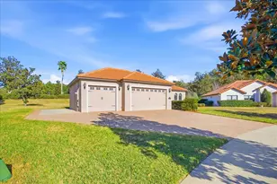 10220 Yonaomi Cir, Clermont, FL 34711 - Photo 3