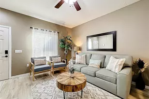 8986 Shine Dr, Kissimmee, FL 34747 - Photo 5