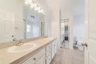 210 Meadow Green Dr, Davenport, FL 33837 - Photo 7