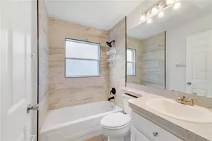 210 Meadow Green Dr, Davenport, FL 33837 - Photo 5