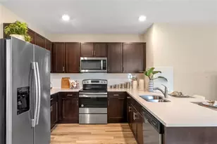 2105 Walnut Crk Dr, Kissimmee, FL 34744 - Photo 7