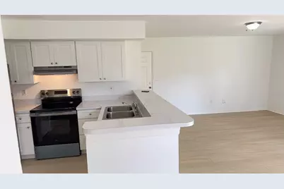 7350 Westpointe Boulevard #213, Orlando, FL 32835 - Photo 15