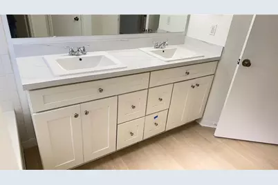 7350 Westpointe Boulevard #213, Orlando, FL 32835 - Photo 9