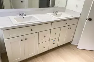 7350 Westpointe Blvd, Orlando, FL 32835 - Photo 9