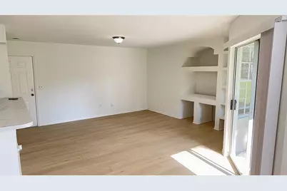 7350 Westpointe Boulevard #213, Orlando, FL 32835 - Photo 3