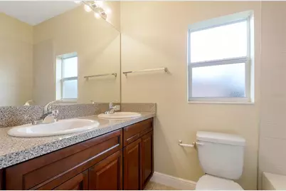 411 Blackbird Way #B, Kissimmee, FL 34759 - Photo 11