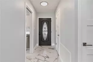 3911 Venice Dr, Orlando, FL 32806 - Photo 9