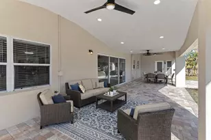 3911 Venice Dr, Orlando, FL 32806 - Photo 41