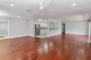 3911 Venice Dr, Orlando, FL 32806 - Photo 13