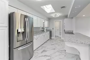 3911 Venice Dr, Orlando, FL 32806 - Photo 17