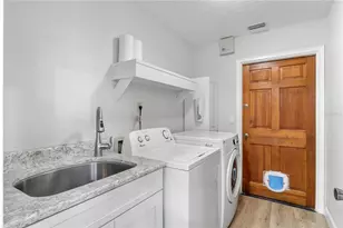 1113 Climbing Rose Dr, Orlando, FL 32818 - Photo 29