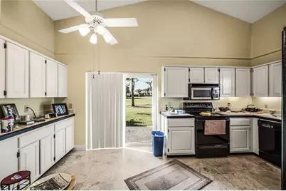 58 Windsor Lane, Palm Beach Gardens, FL 33418 - Photo 9