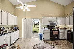 58 Windsor Ln, Palm Beach Gardens, FL 33418 - Photo 11