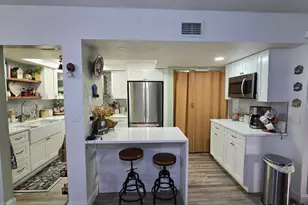 1061 NW 80th Ave, Margate, FL 33063 - Photo 5