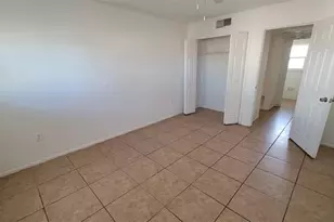 826 Sky Lake Cir, Orlando, FL 32809 - Photo 15