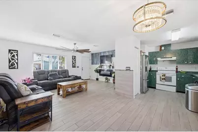 2904 E 5th Avenue, Palmetto, FL 34221 - Photo 5