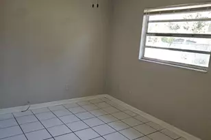 6729 Ovid Ave, Orlando, FL 32809 - Photo 11