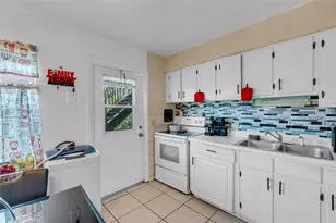 1605 W Oak Ridge Rd, Orlando, FL 32809 - Photo 13