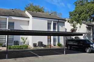 4719 Puritan Cir, Tampa, FL 33617 - Photo 13