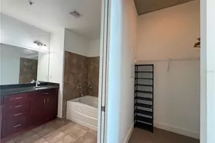 150 E Robinson St, Orlando, FL 32801 - Photo 17