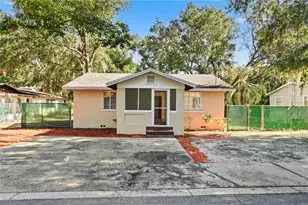 1730 N Orange St, Mount Dora, FL 32757 - Photo 1