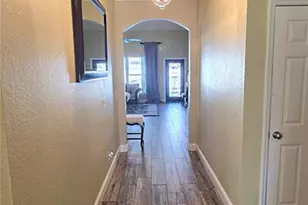2591 Sand Hill Point Cir, Davenport, FL 33837 - Photo 15