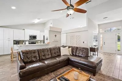 307 Oak Leaf Circle, Lake Mary, FL 32746 - Photo 9