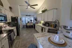 2866 Strand Cir, Oviedo, FL 32765 - Photo 13