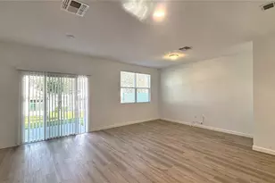 912 Grandin St, Davenport, FL 33837 - Photo 3