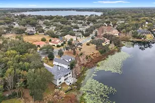 527 W Blue Water Edge Dr, Eustis, FL 32736 - Photo 51