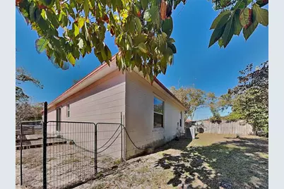 105 Melody Lane, Largo, FL 33771 - Photo 9