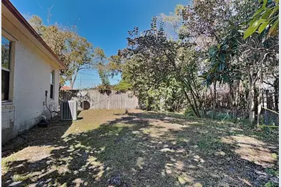 105 Melody Lane, Largo, FL 33771 - Photo 19