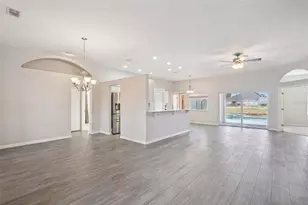 639 Lakehaven Cir, Orlando, FL 32828 - Photo 3