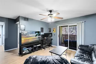 802 Crest Pines Dr, Orlando, FL 32828 - Photo 3