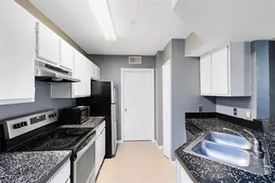 802 Crest Pines Dr, Orlando, FL 32828 - Photo 9