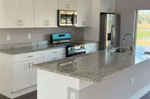 6805 Heavitree Dr, Sebring, FL 33876 - Photo 7